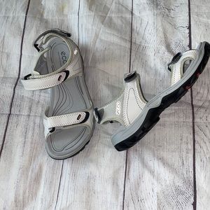 NWOT Ecco Sandals Size 376.5
